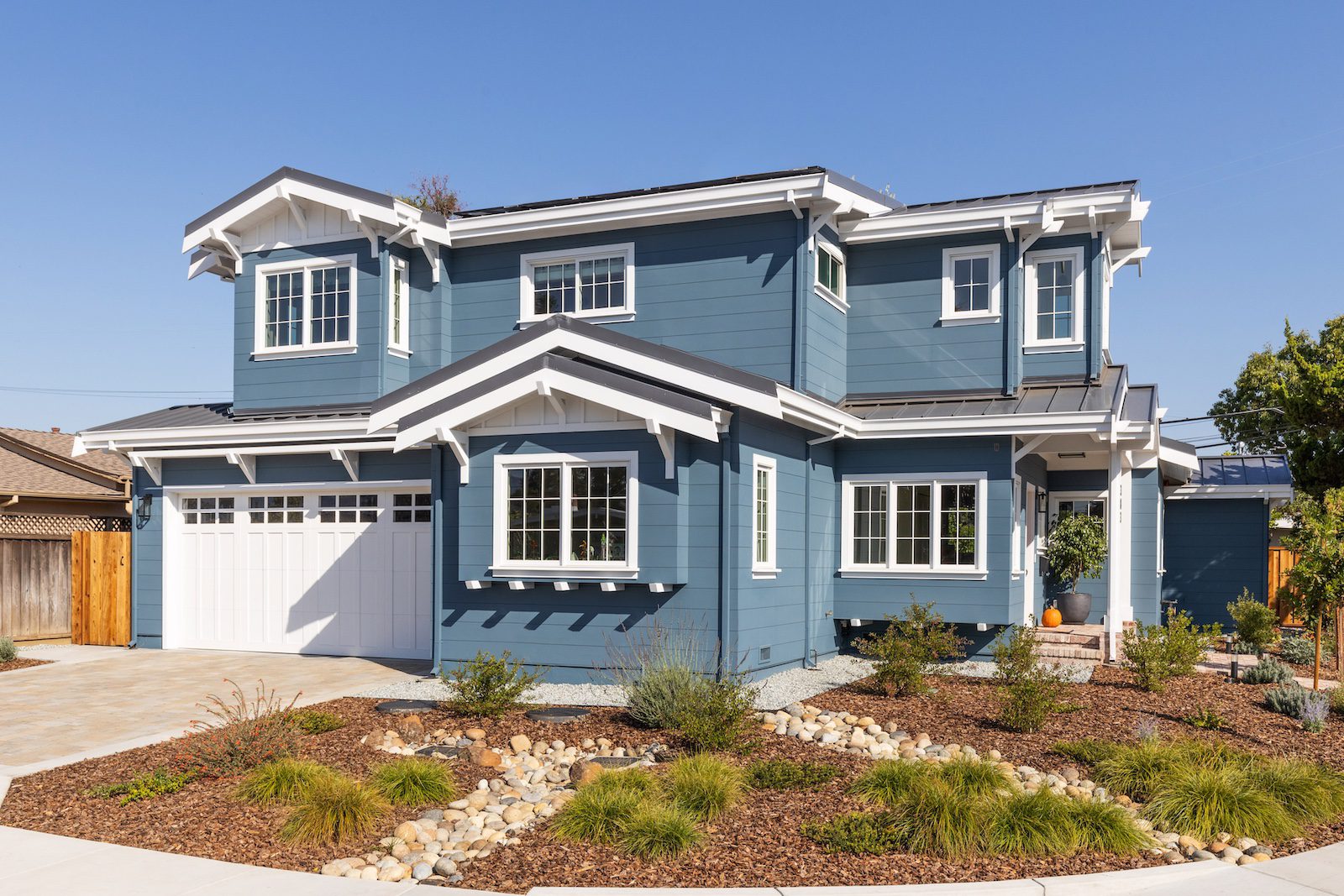 01 & Thumbnail modern craftsman