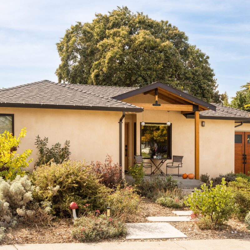 Transport Your Modern Ranch House Into the 21st Century