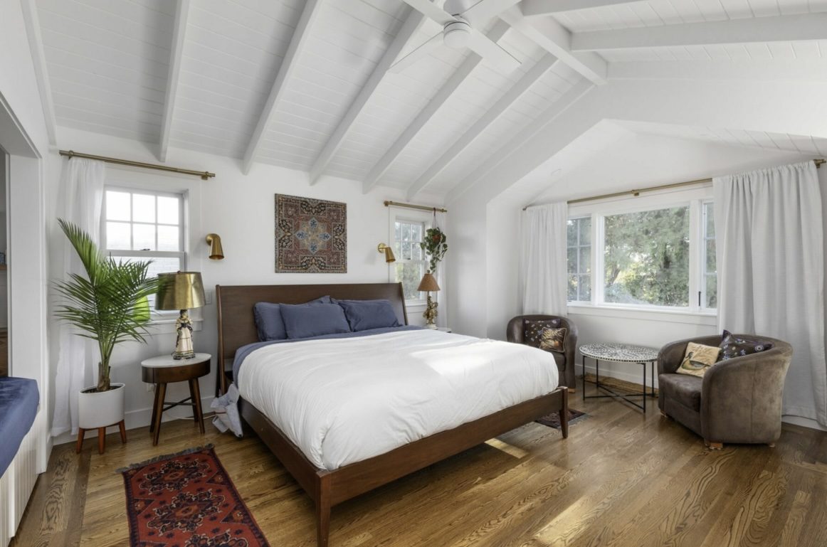 Bedroom and bedding ideas for bungalow remodel style